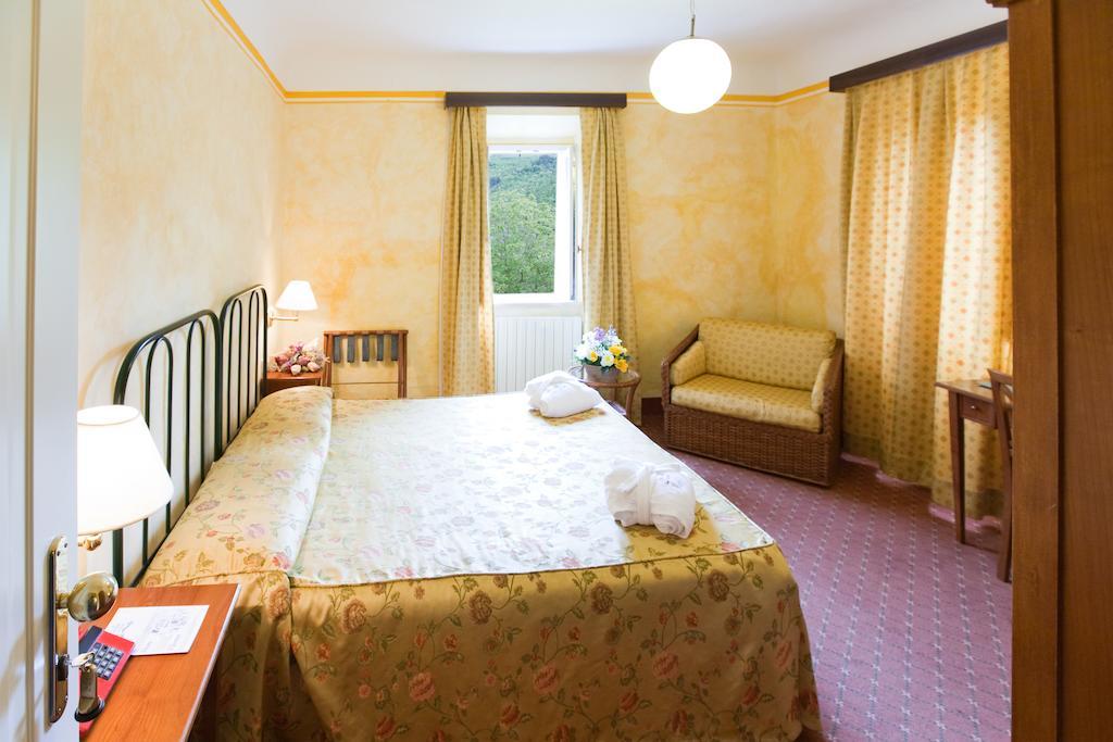 Castiglione dʼOrcia Terme San Filippo & Spa الغرفة الصورة